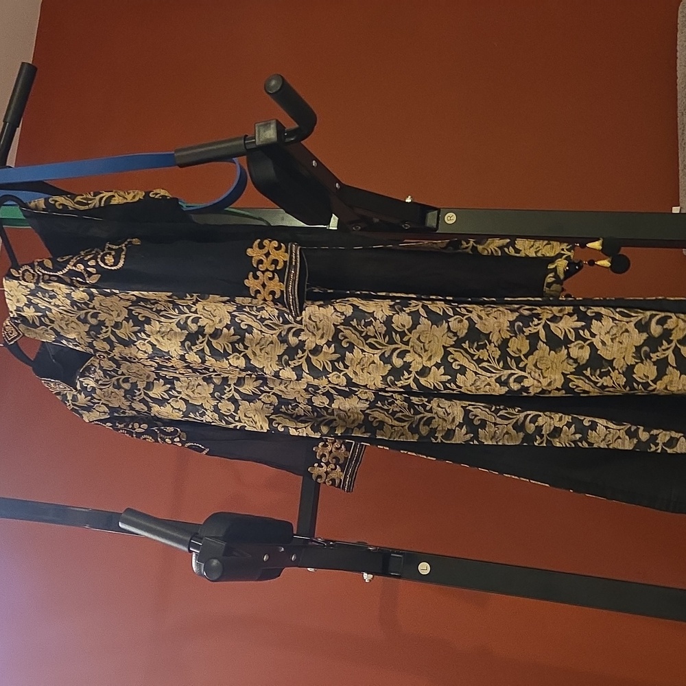Black And Gold Kurta And Chunni